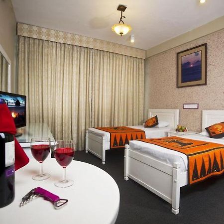 Omega Inn โคลอมโบ ภายนอก รูปภาพ